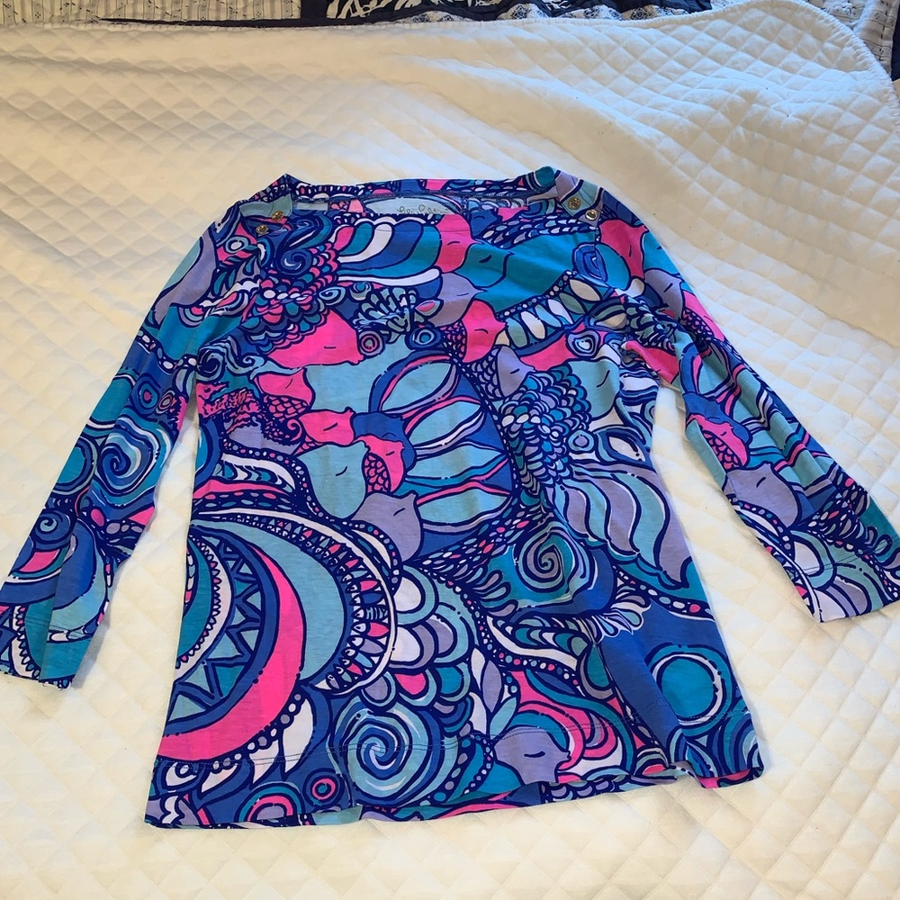 GREAT CONDITION Lily Pulitzer quarter length top!!